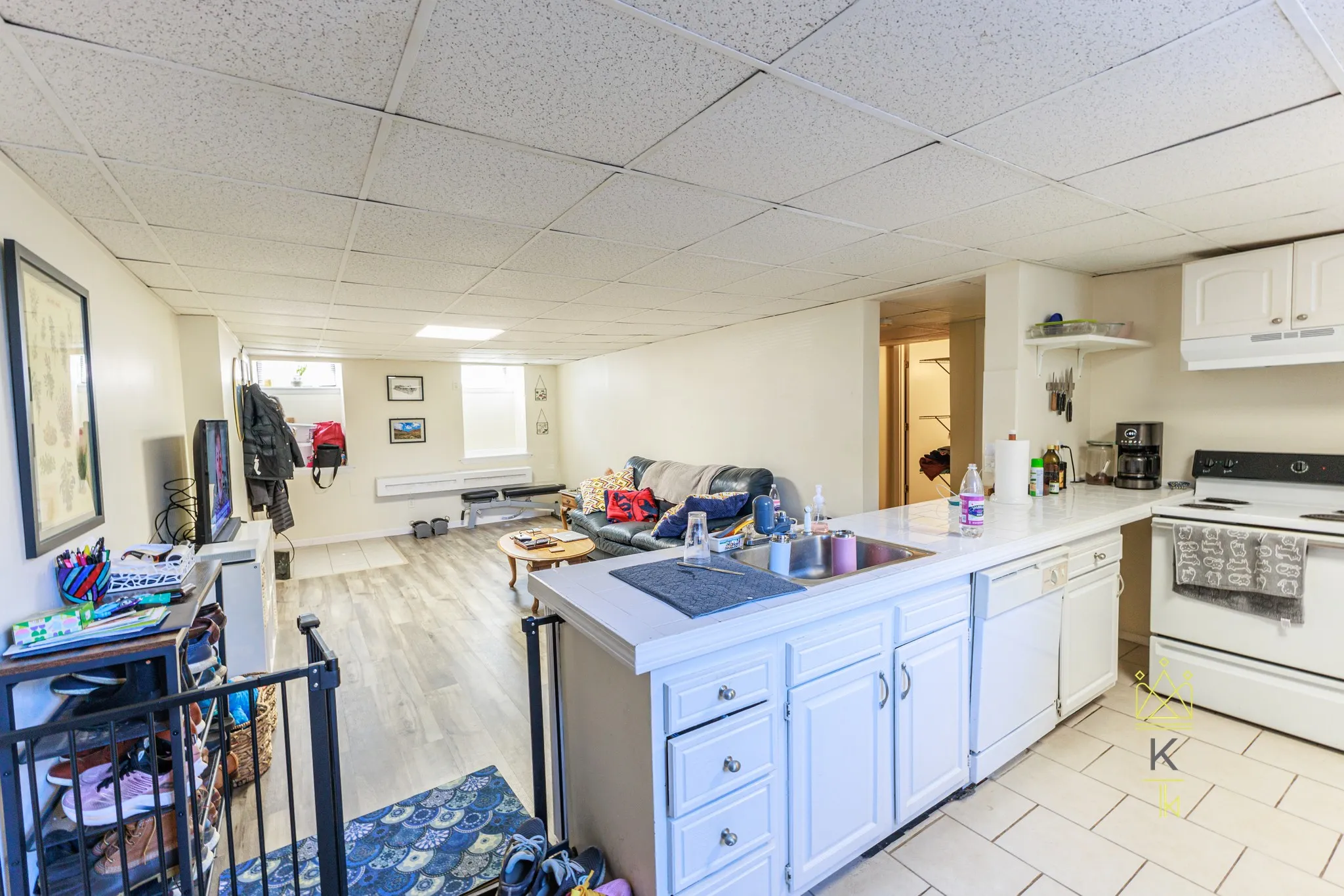 2 bed, 1 bath apartment for rent at 36 Park St Unit B10, Griggs Park — photo 3 of 10
