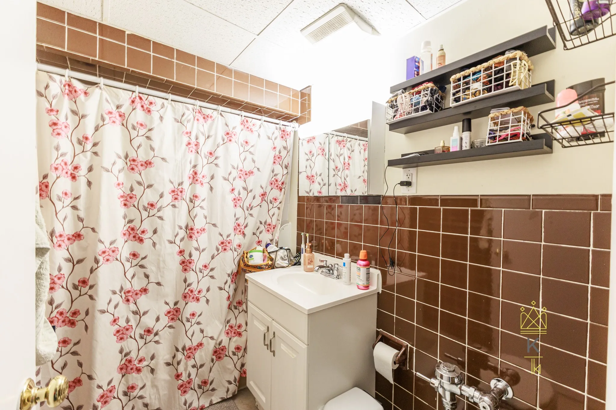 2 bed, 1 bath apartment for rent at 36 Park St Unit B10, Griggs Park — photo 8 of 10