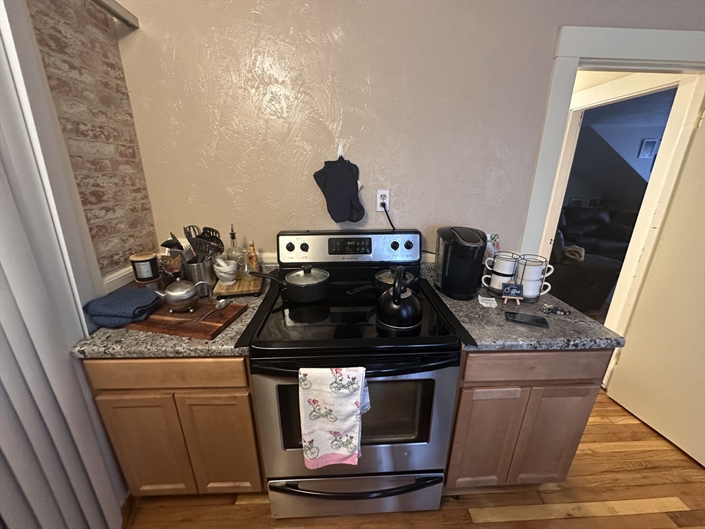 2 bed, 1 bath apartment for rent at 36 Pond St Unit 2, Avon — photo 8 of 14