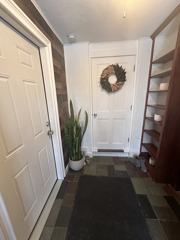 2 bed, 1 bath apartment for rent at 36 Pond St Unit 2, Avon — photo 1 of 14