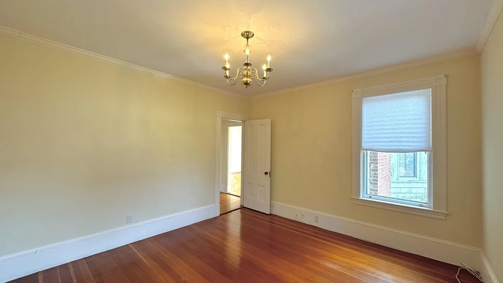 2 bed, 1 bath apartment for rent at 36 Pond St Unit 2, Marblehead — photo 12 of 15