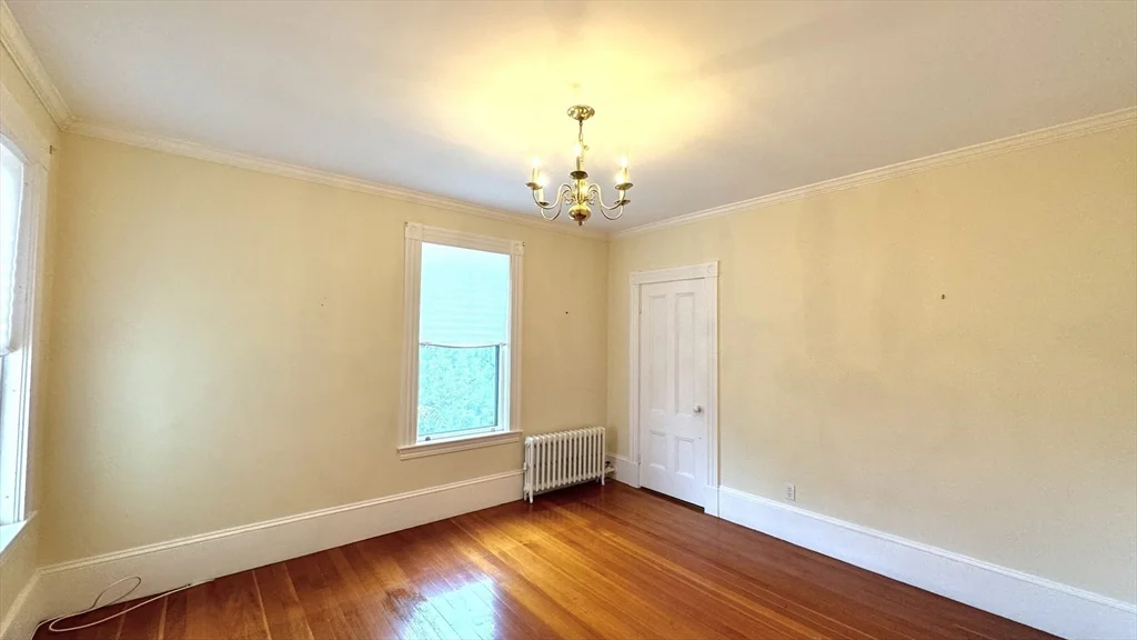2 bed, 1 bath apartment for rent at 36 Pond St Unit 2, Marblehead — photo 13 of 15