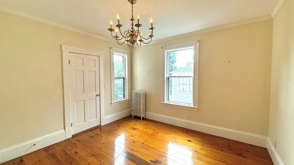 2 bed, 1 bath apartment for rent at 36 Pond St Unit 2, Marblehead — photo 10 of 15
