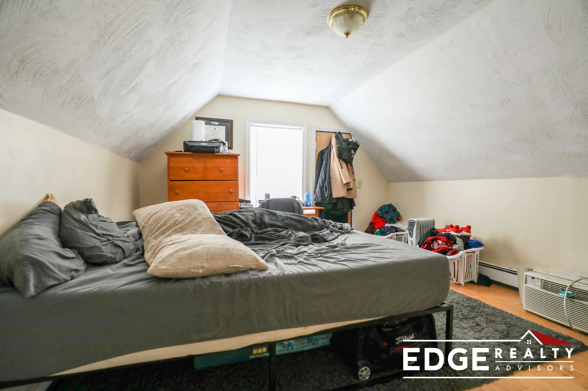 5 bed, 2 bath apartment for rent at 36 Pratt St Unit 1, Allston — photo 10 of 12