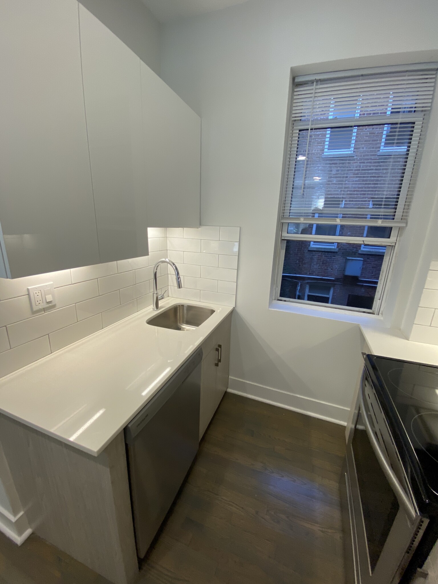 2 bed, 1 bath apartment for rent at 36 Queensberry St Unit 4, Fenway — photo 11 of 15