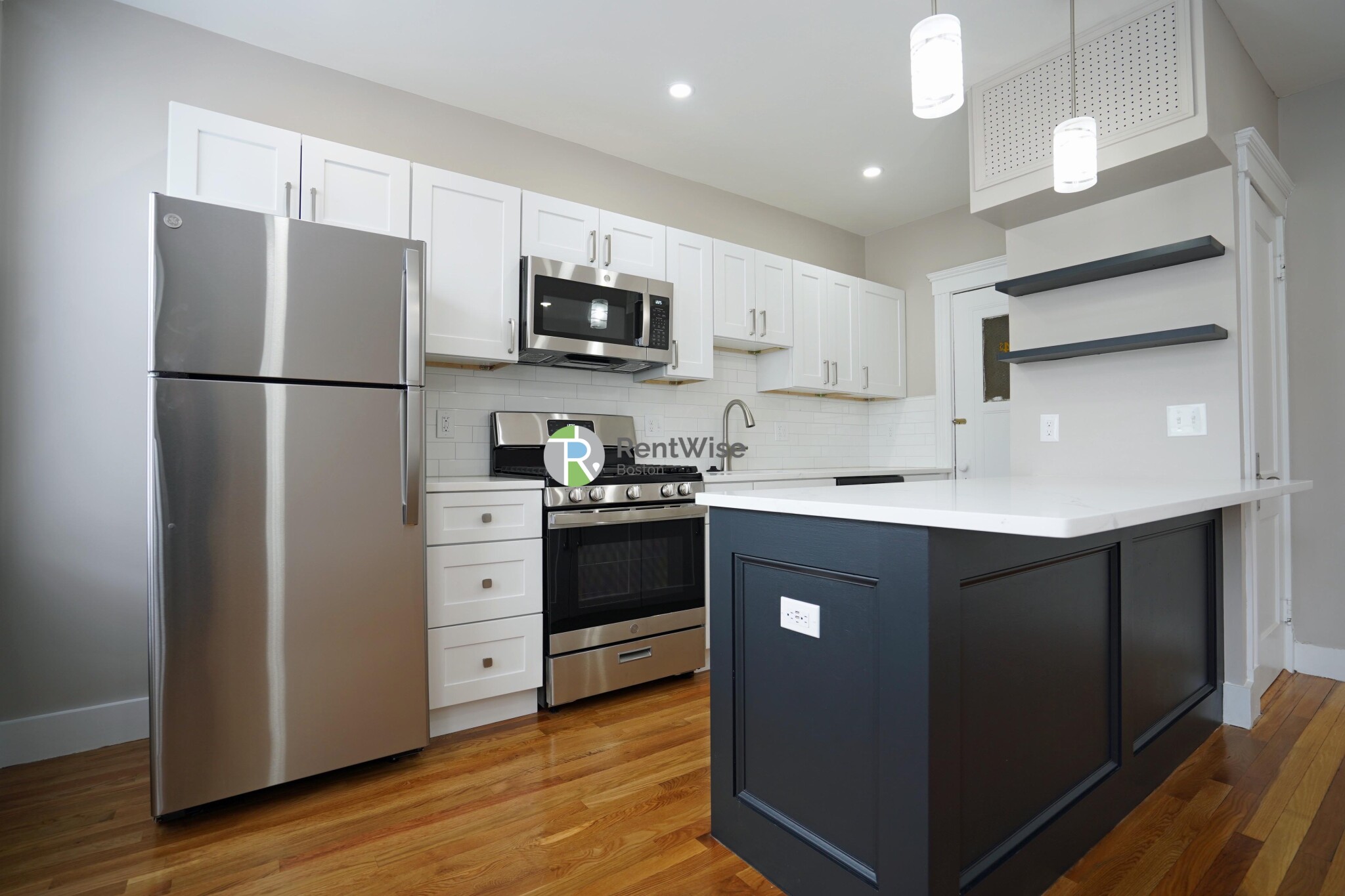 1 bed, 1 bath apartment for rent at 36 Quint Ave Unit 14, Allston — photo 5 of 18
