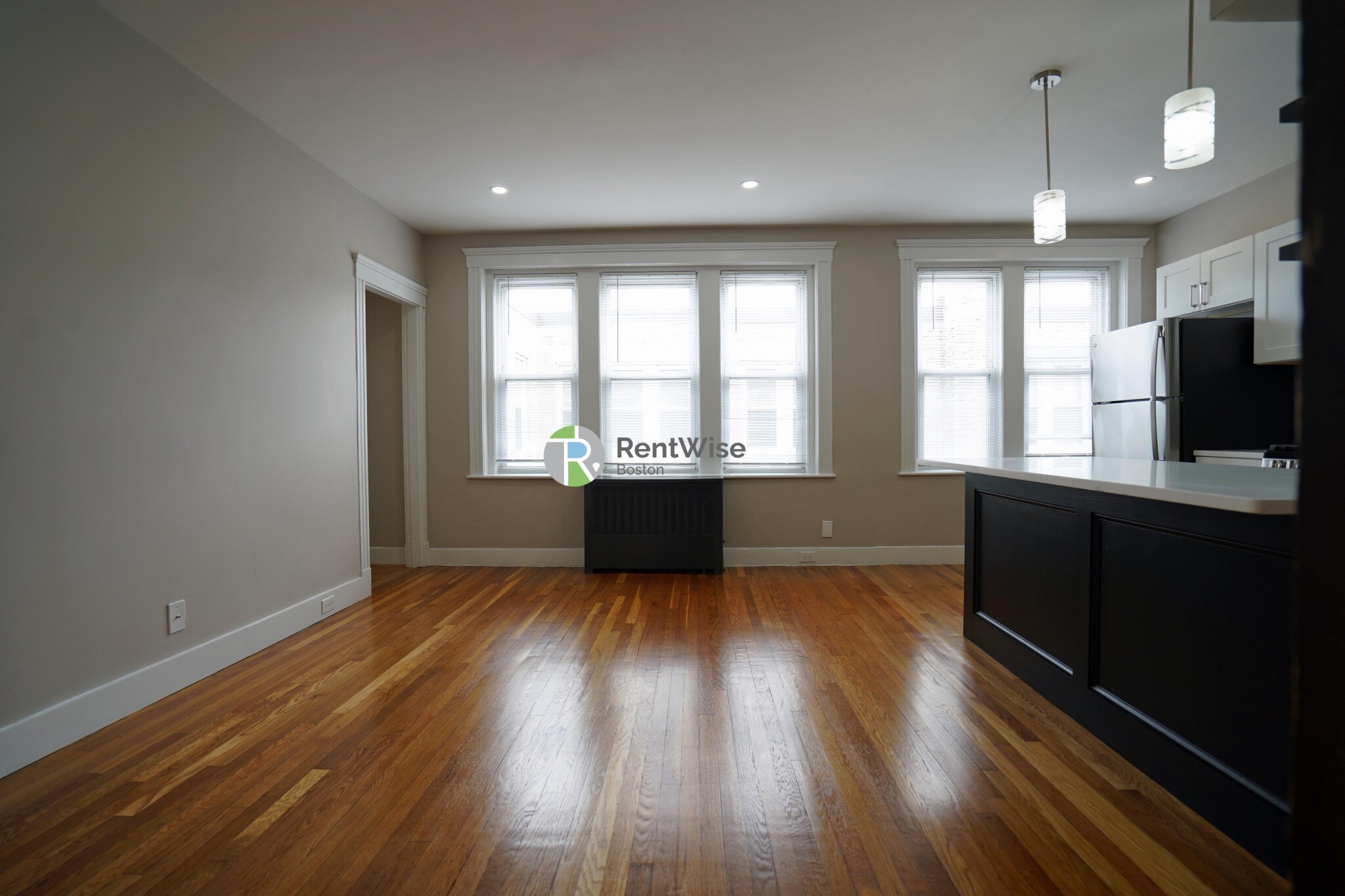 1 bed, 1 bath apartment for rent at 36 Quint Ave Unit 14, Allston