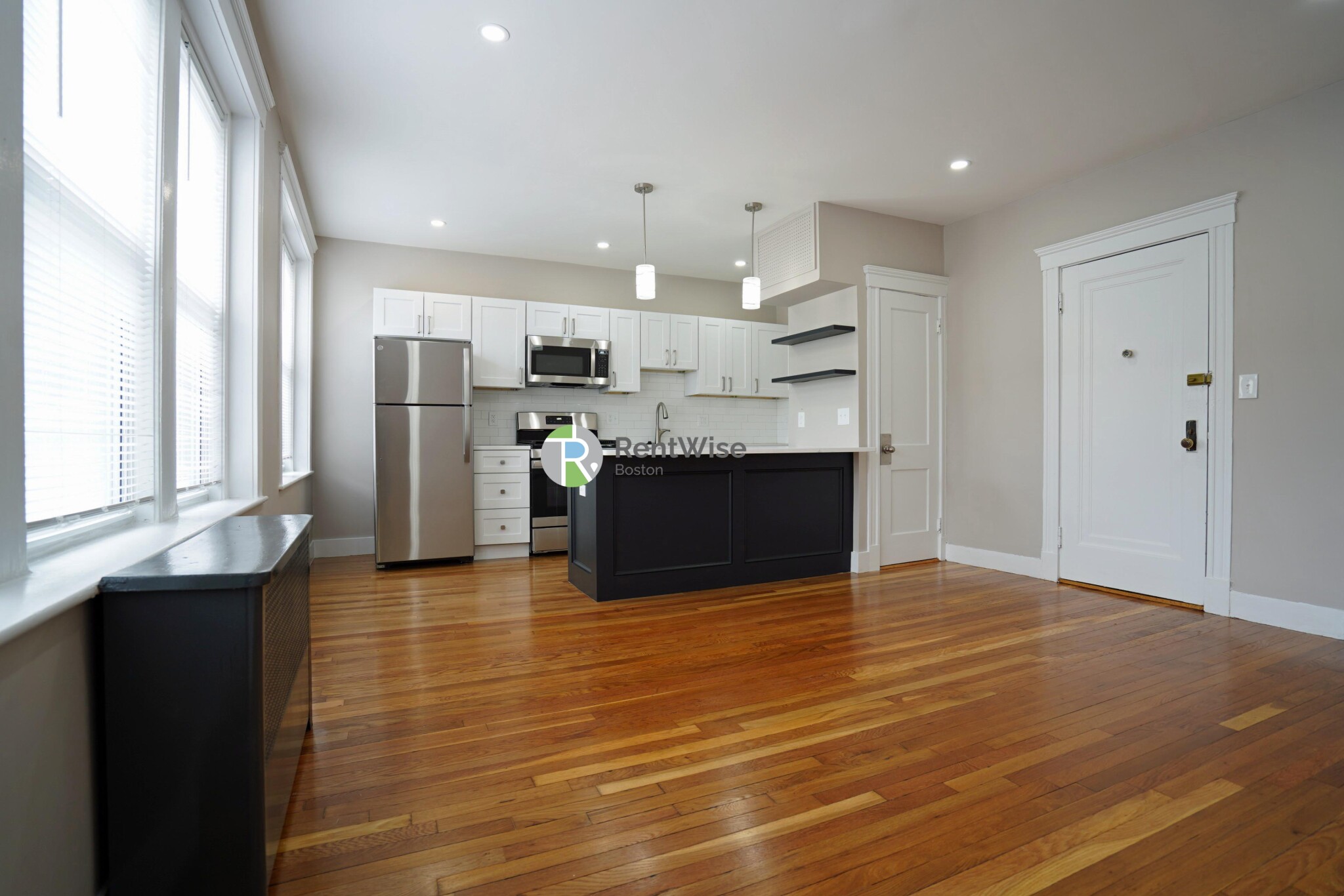 1 bed, 1 bath apartment for rent at 36 Quint Ave Unit 14, Allston — photo 3 of 18
