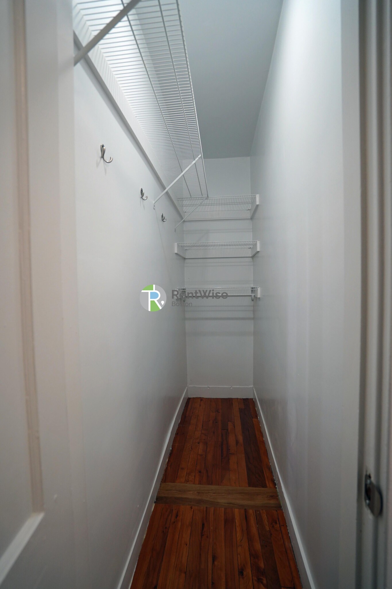 1 bed, 1 bath apartment for rent at 36 Quint Ave Unit 14, Allston — photo 14 of 18