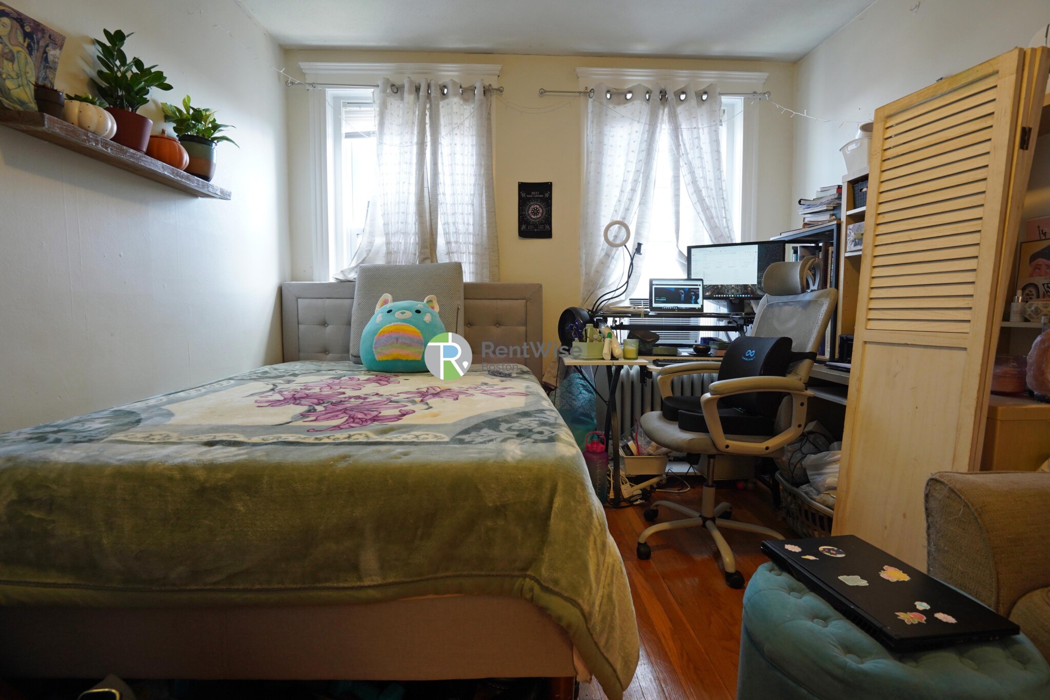 Studio bed, 1 bath apartment for rent at 36 Quint Ave Unit 15, Allston — photo 2 of 12