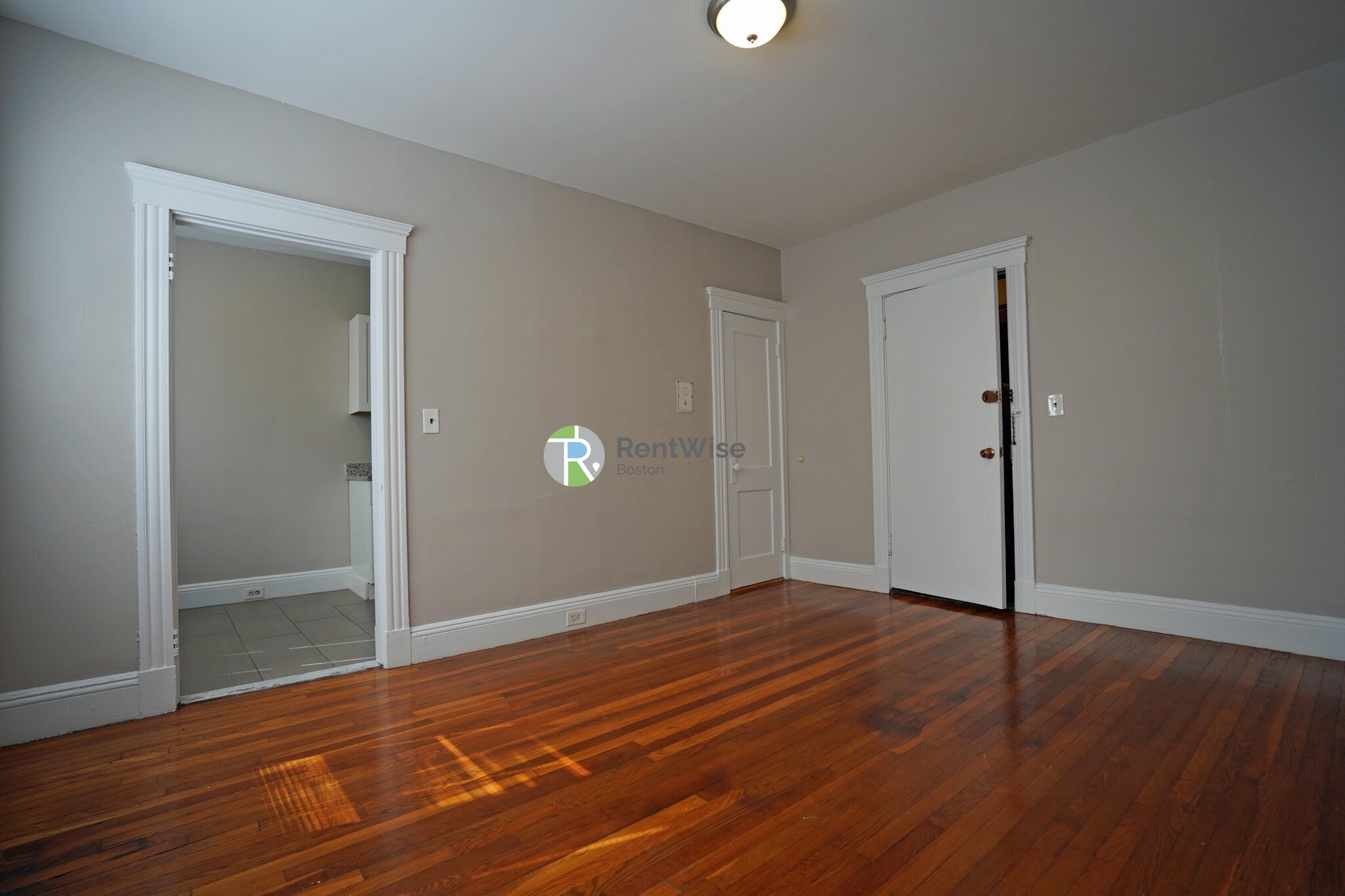 1 bed, 1 bath apartment for rent at 36 Quint Ave Unit 3, Allston — photo 4 of 19