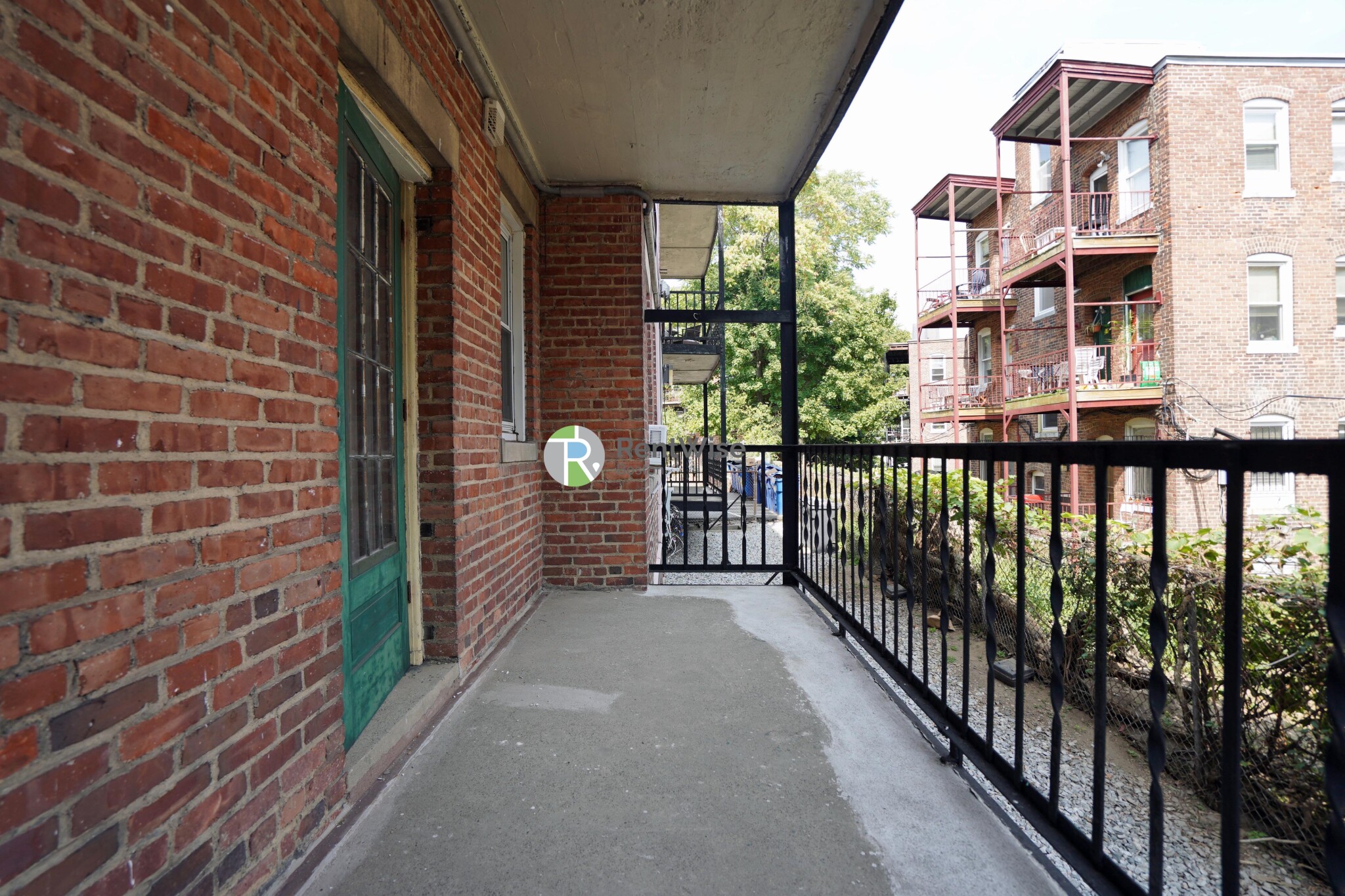 1 bed, 1 bath apartment for rent at 36 Quint Ave Unit 3, Allston — photo 15 of 19
