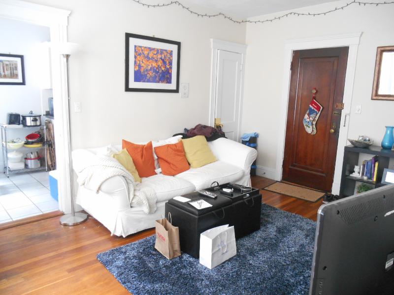 1 bed, 1 bath apartment for rent at 36 Quint Ave Unit 8, Allston