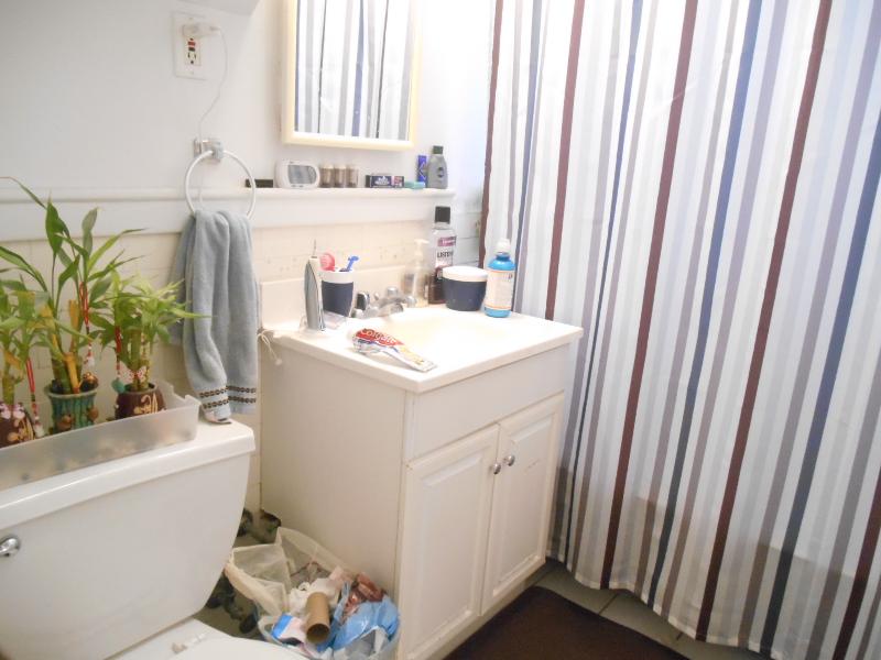 1 bed, 1 bath apartment for rent at 36 Quint Ave Unit 8, Allston — photo 9 of 22