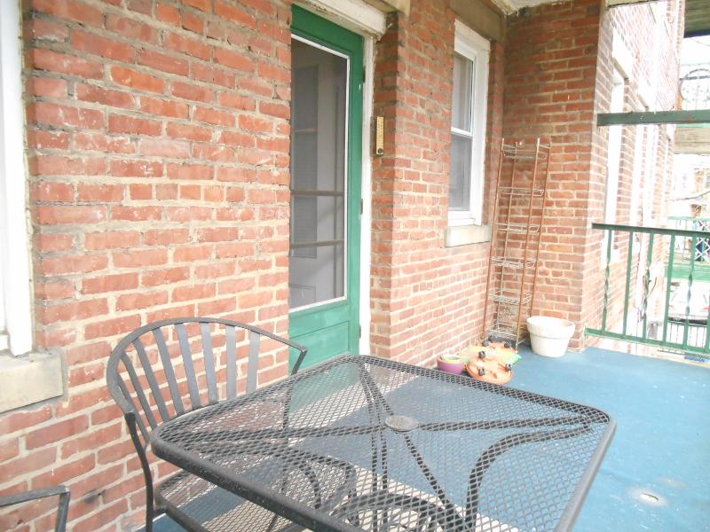 1 bed, 1 bath apartment for rent at 36 Quint Ave Unit 8, Allston — photo 5 of 22