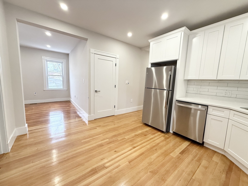 3 bed, 1 bath apartment for rent at 36 Raven St Unit 1, Dorchester — photo 2 of 8