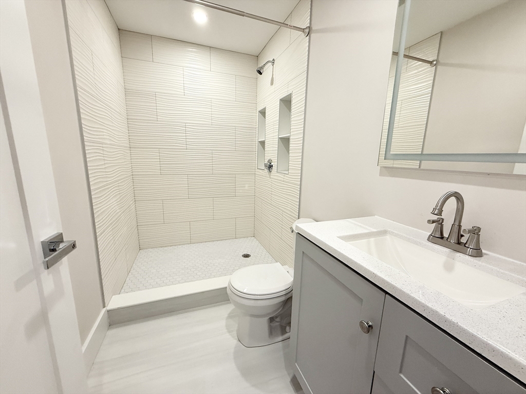 3 bed, 1 bath apartment for rent at 36 Raven St Unit 1, Dorchester — photo 7 of 8