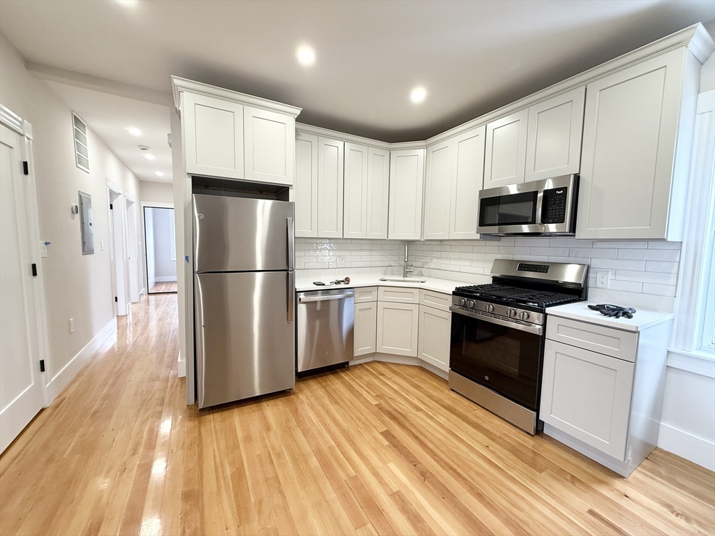 3 bed, 1 bath apartment for rent at 36 Raven St Unit 2, Dorchester — photo 1 of 8
