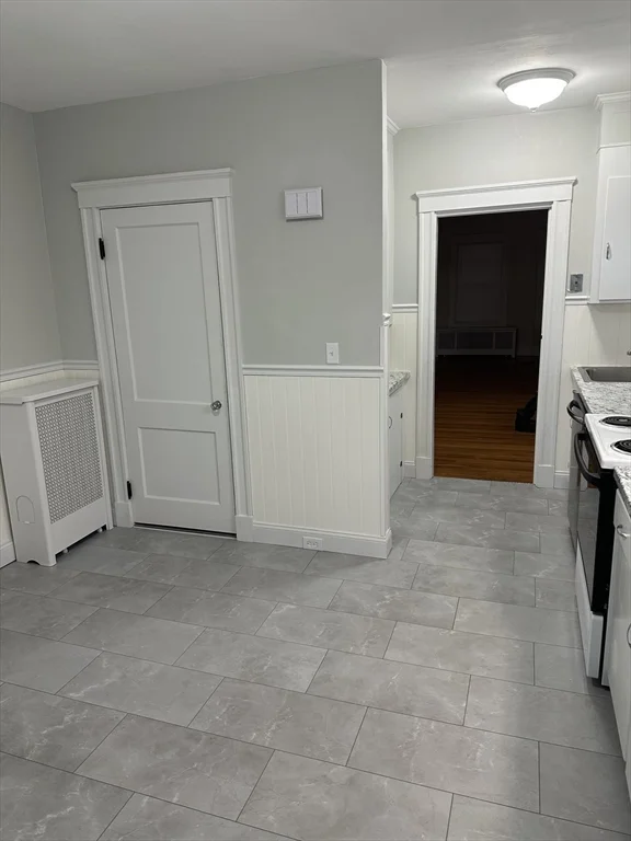 2 bed, 1 bath apartment for rent at 36 Raymond Ave Unit 1, Salem — photo 17 of 19