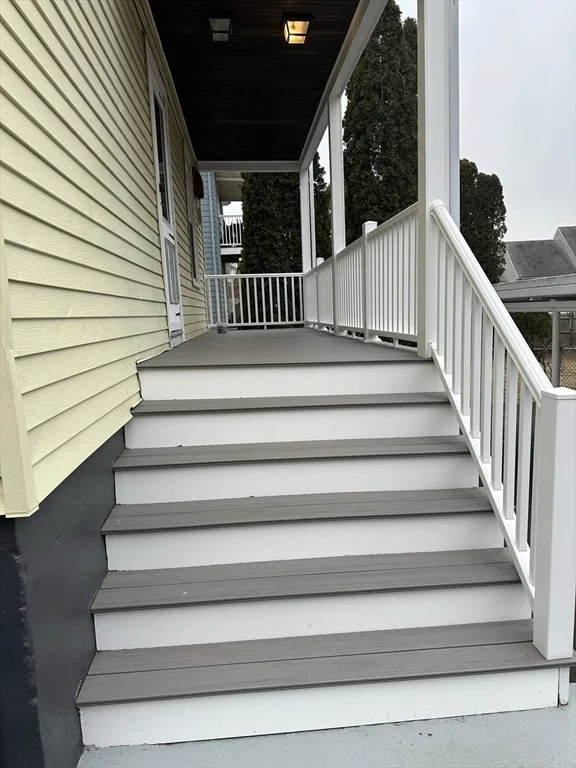 2 bed, 1 bath apartment for rent at 36 Raymond Ave Unit 1, Salem — photo 3 of 19
