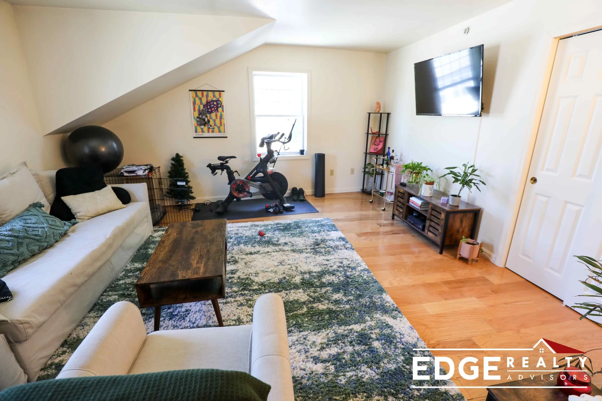 5 bed, 2.5 bath apartment for rent at 36 Raymond St Unit 36, Allston — photo 10 of 10