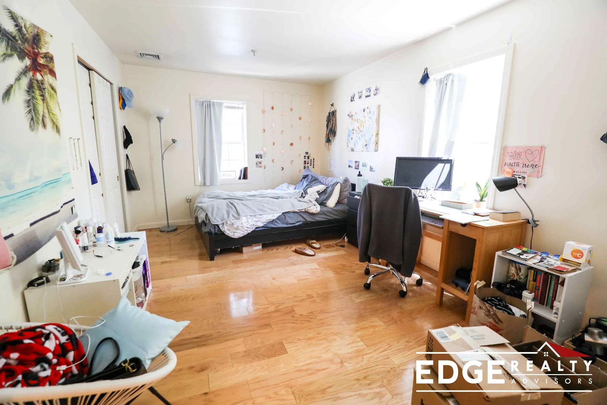 5 bed, 2.5 bath apartment for rent at 36 Raymond St Unit 36, Allston — photo 4 of 10