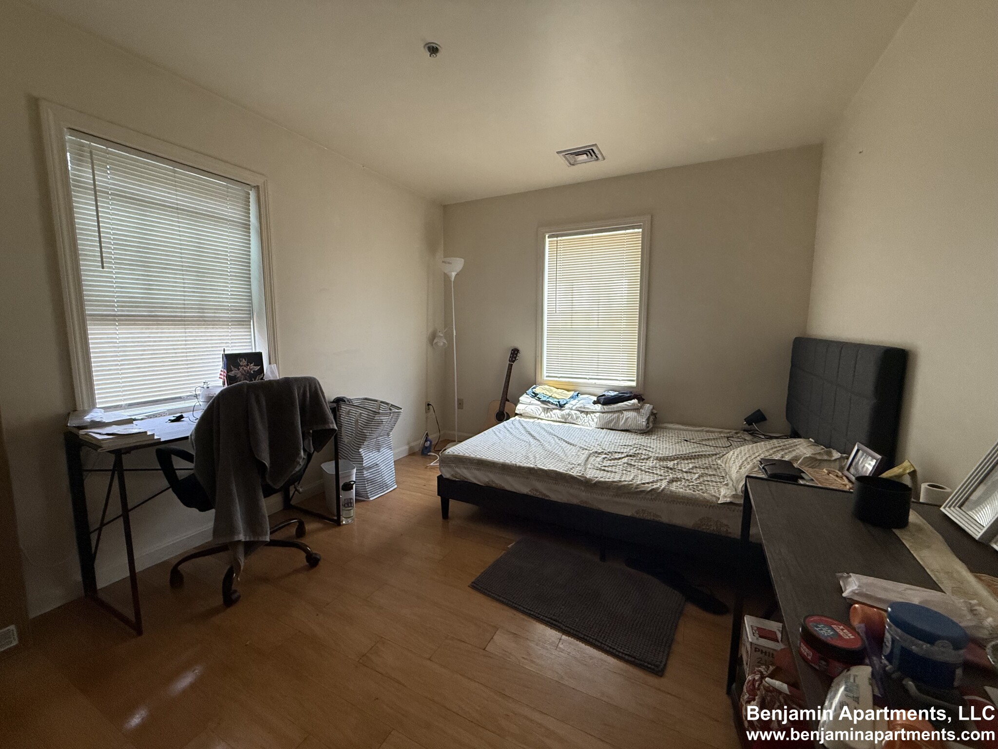 5 bed, 2.5 bath apartment for rent at 36 Raymond St Unit 36B, Lower Allston — photo 10 of 21