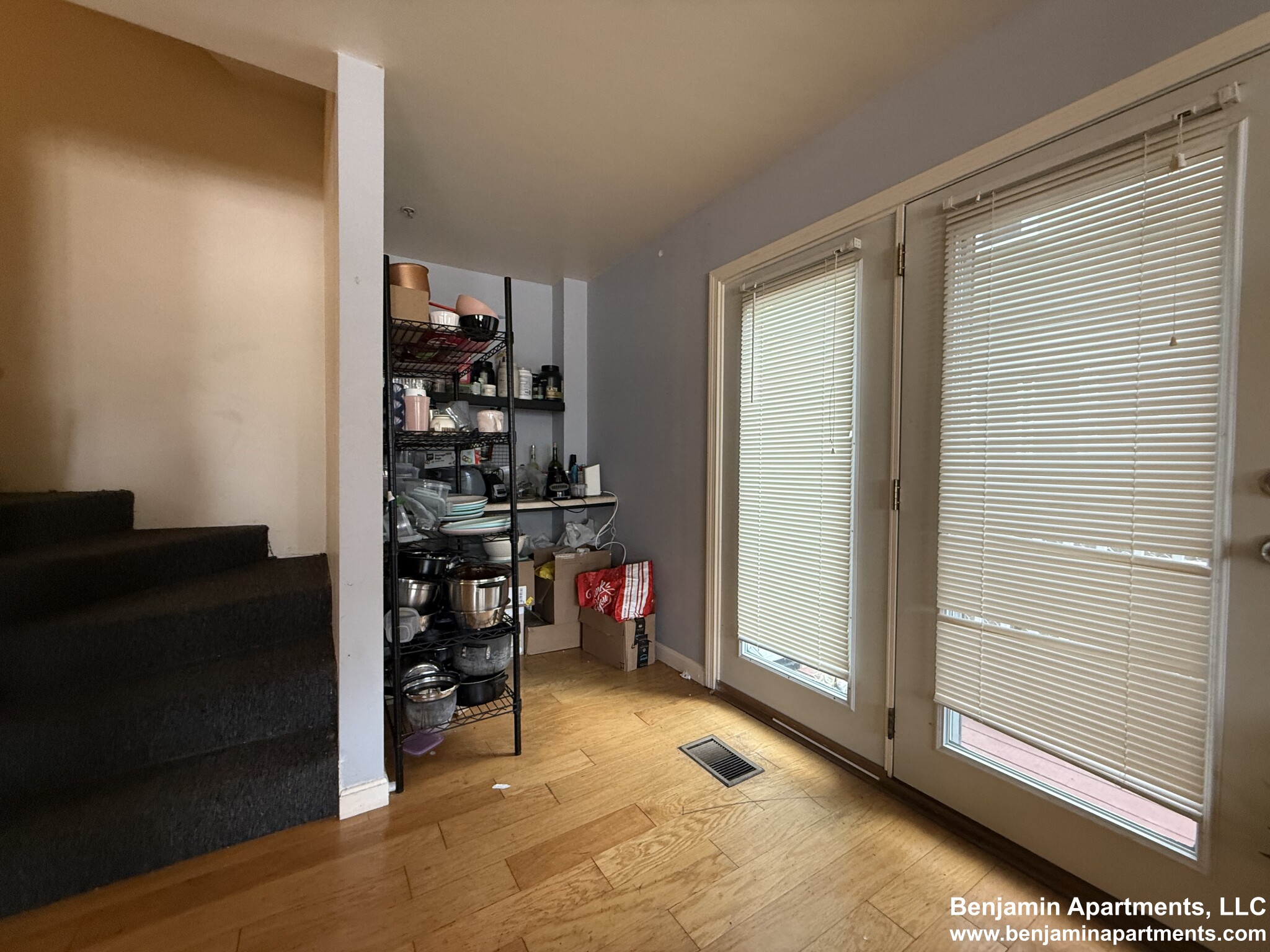 5 bed, 2.5 bath apartment for rent at 36 Raymond St Unit 36B, Lower Allston — photo 6 of 21