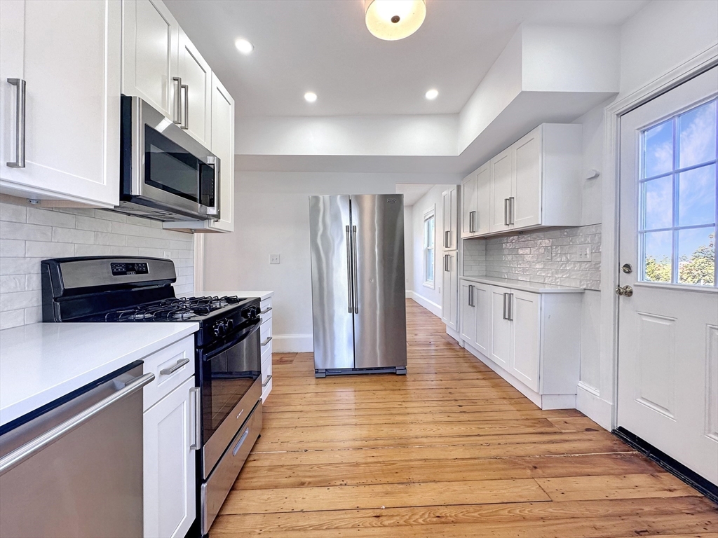 4 bed, 2 bath apartment for rent at 36 Reed St Unit 2, Dedham — photo 5 of 14