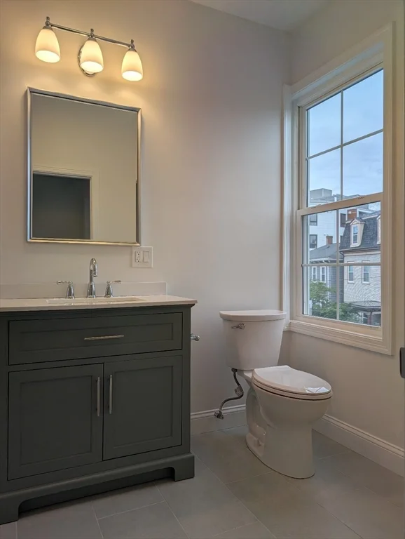 4 bed, 2 bath apartment for rent at 36 Regent St Unit 1, Roxbury — photo 4 of 12