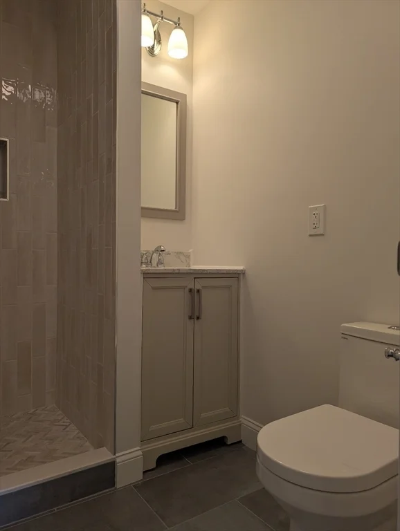 4 bed, 2 bath apartment for rent at 36 Regent St Unit 1, Roxbury — photo 8 of 12