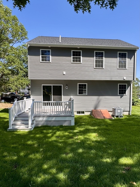 3 bed, 2 bath apartment for rent at 36 Restful Ln, Wareham — photo 2 of 24