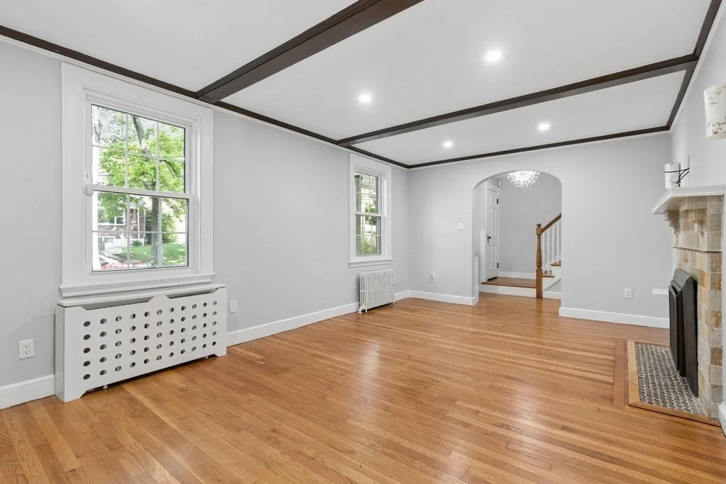 4 bed, 2 bath apartment for rent at 36 Risley Rd, Chestnut Hill — photo 3 of 28