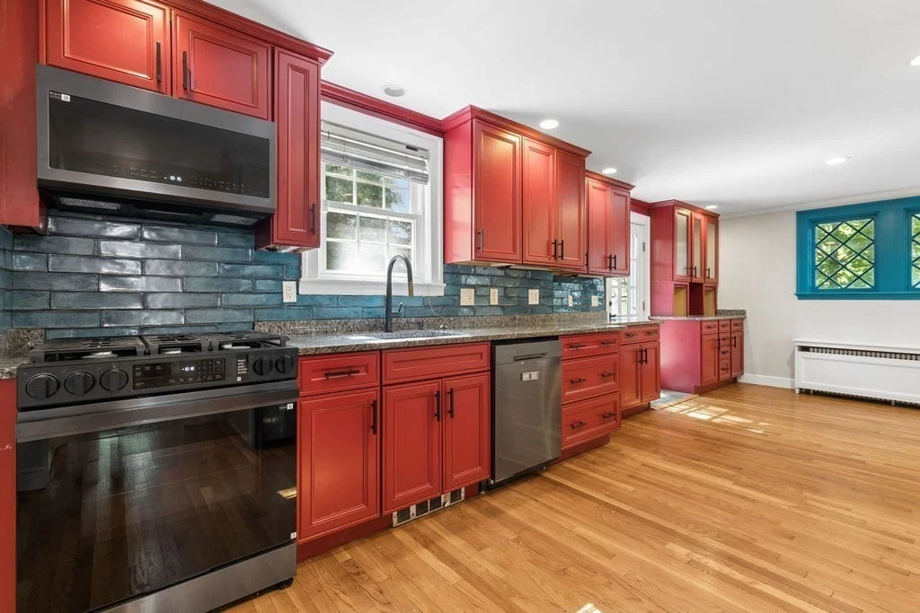 4 bed, 2 bath apartment for rent at 36 Risley Rd, Chestnut Hill — photo 8 of 28