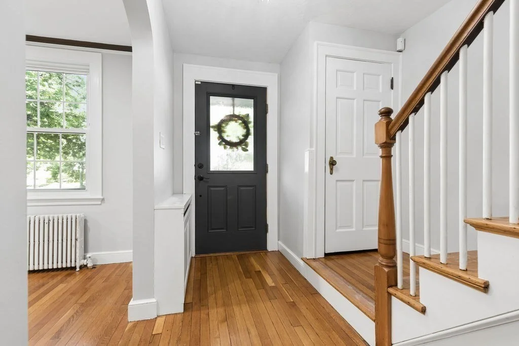 4 bed, 2 bath apartment for rent at 36 Risley Rd, Chestnut Hill — photo 5 of 28