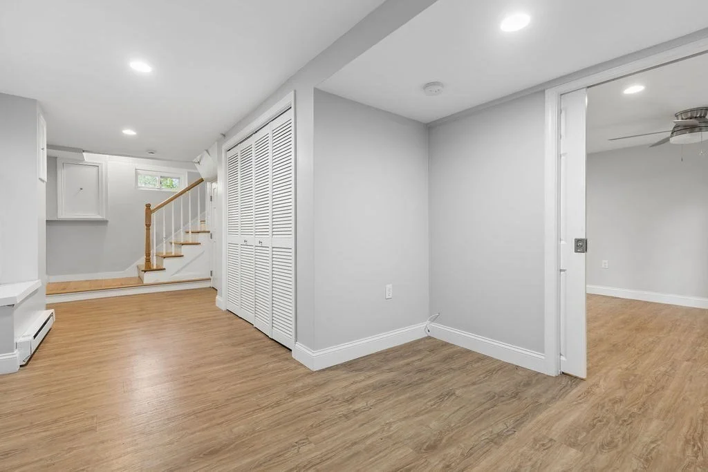 4 bed, 2 bath apartment for rent at 36 Risley Rd, Chestnut Hill — photo 16 of 28