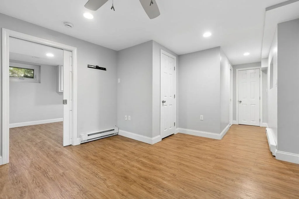 4 bed, 2 bath apartment for rent at 36 Risley Rd, Chestnut Hill — photo 18 of 28