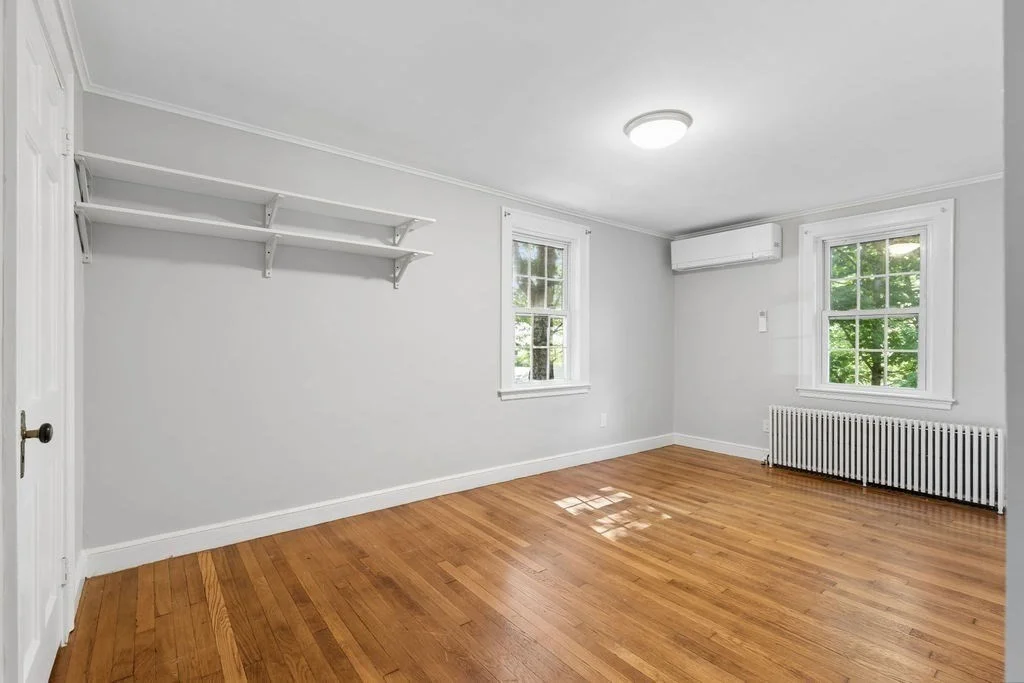 4 bed, 2 bath apartment for rent at 36 Risley Rd, Chestnut Hill — photo 12 of 28