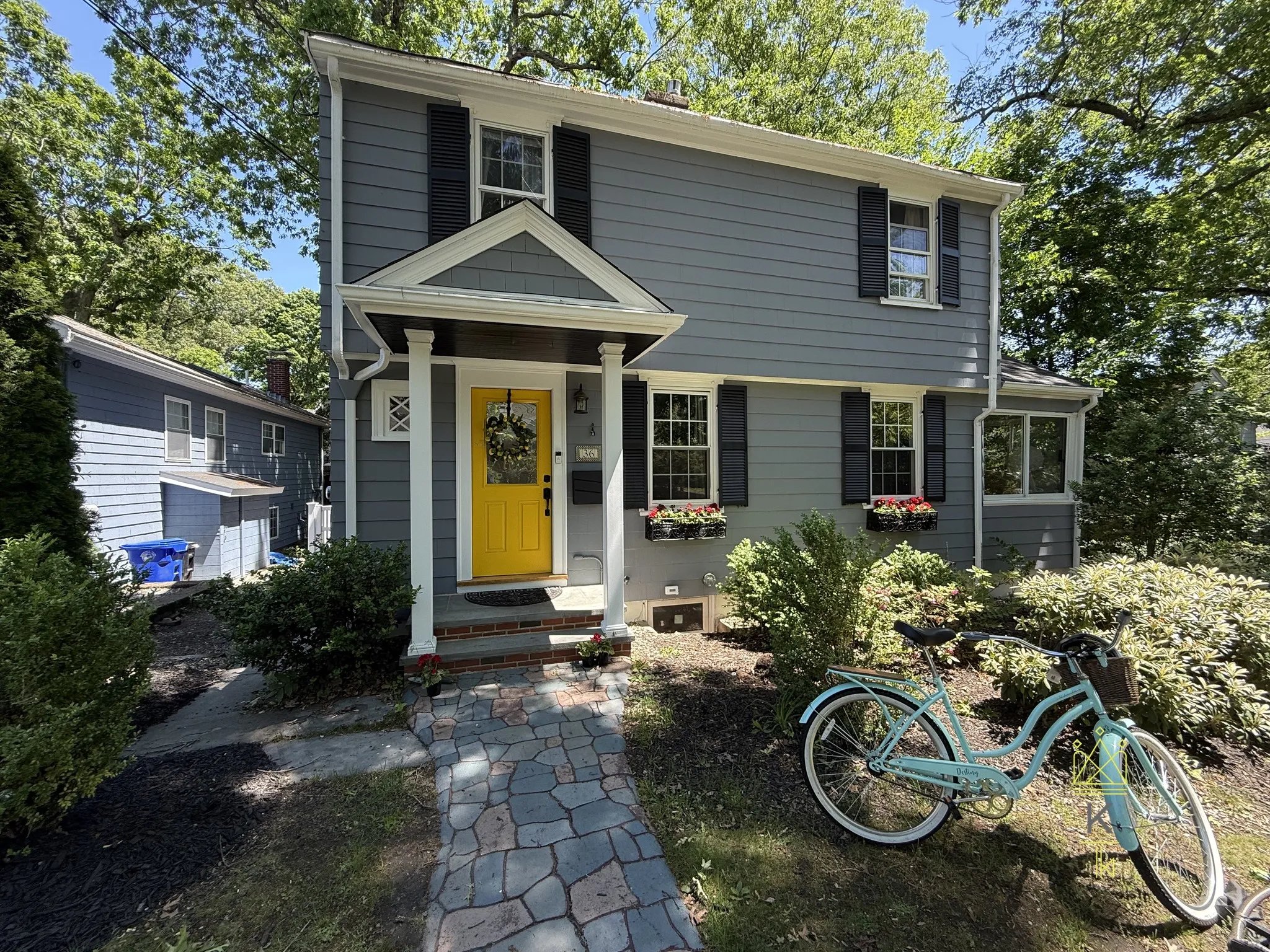 4 bed, 2.5 bath apartment for rent at 36 Risley Rd Unit 1, Chestnut Hill — photo 1 of 21