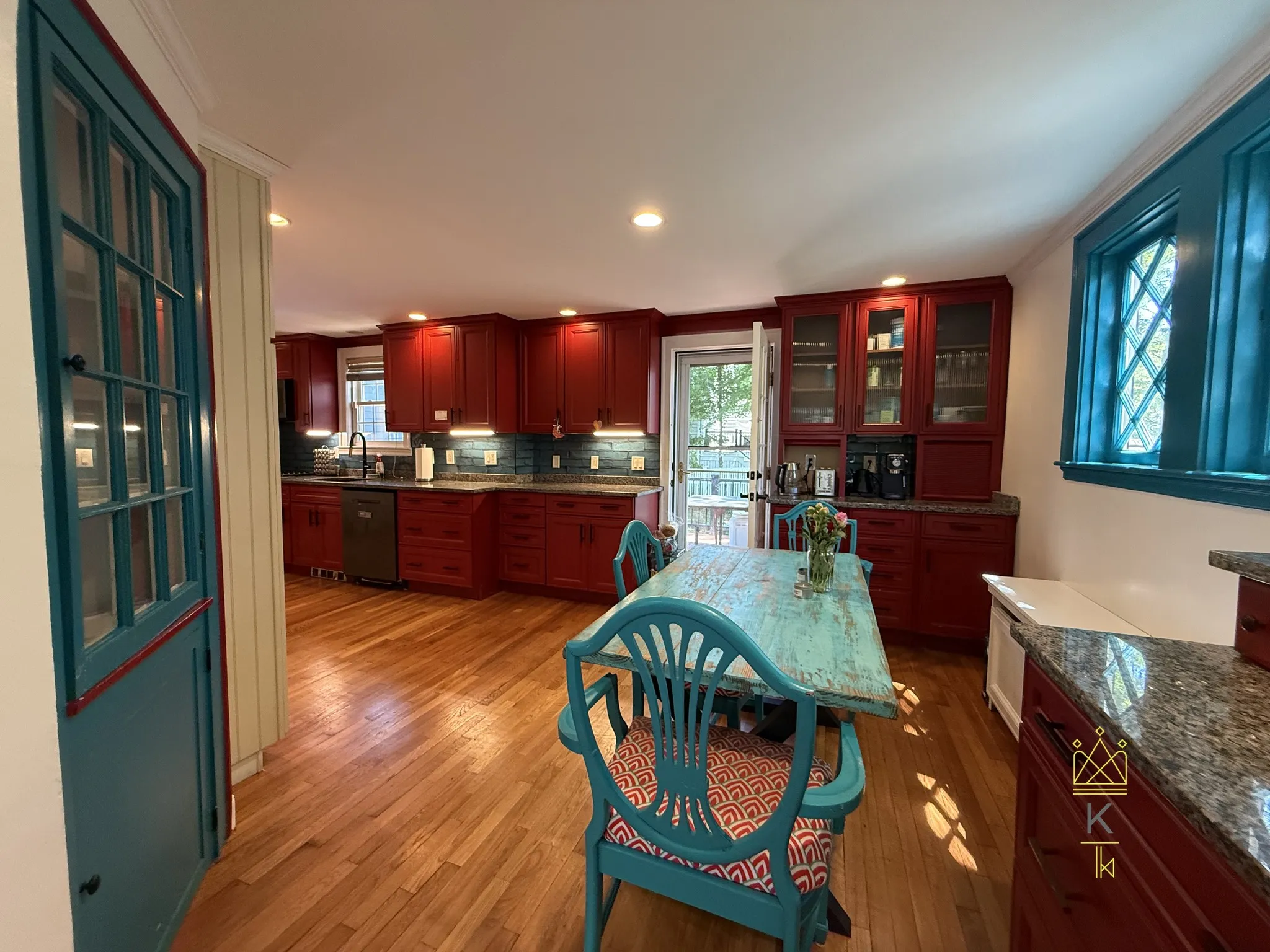 4 bed, 2.5 bath apartment for rent at 36 Risley Rd Unit 1, Chestnut Hill — photo 4 of 21