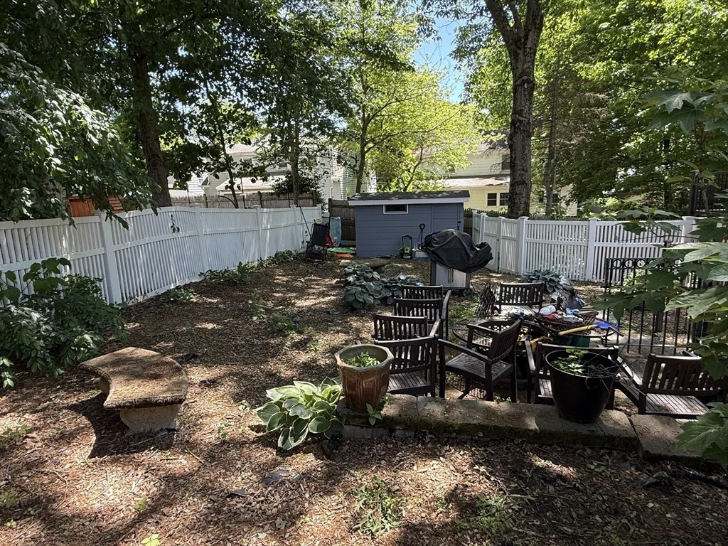 4 bed, 2 bath apartment for rent at 36 Risley Rd Unit 36, Chestnut Hill — photo 20 of 21