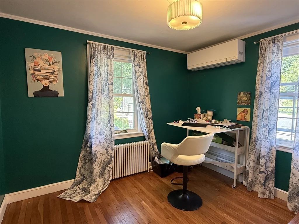 4 bed, 2 bath apartment for rent at 36 Risley Rd Unit 36, Chestnut Hill — photo 15 of 21