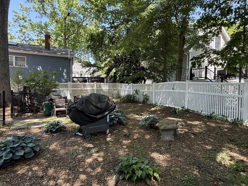 4 bed, 2 bath apartment for rent at 36 Risley Rd Unit 36, Chestnut Hill — photo 21 of 21