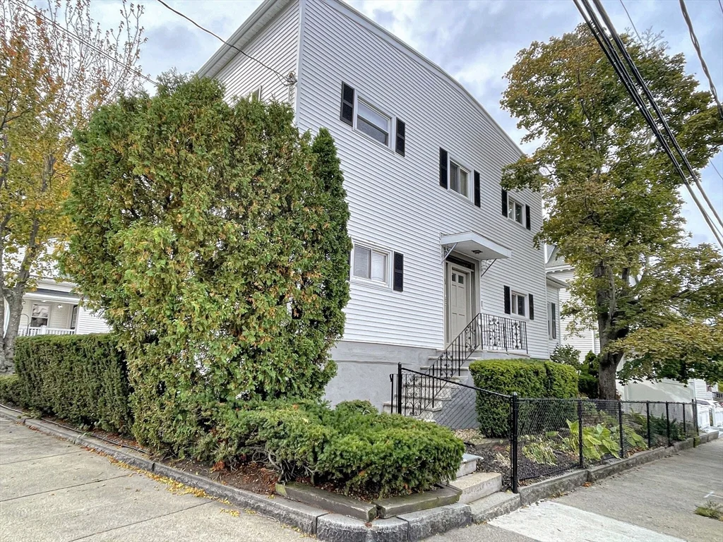 1 bed, 1 bath apartment for rent at 36 Sagamore St Unit 3, Lynn