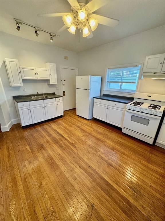 1 bed, 1 bath apartment for rent at 36 Sagamore Unit 5, Lynn — photo 5 of 14