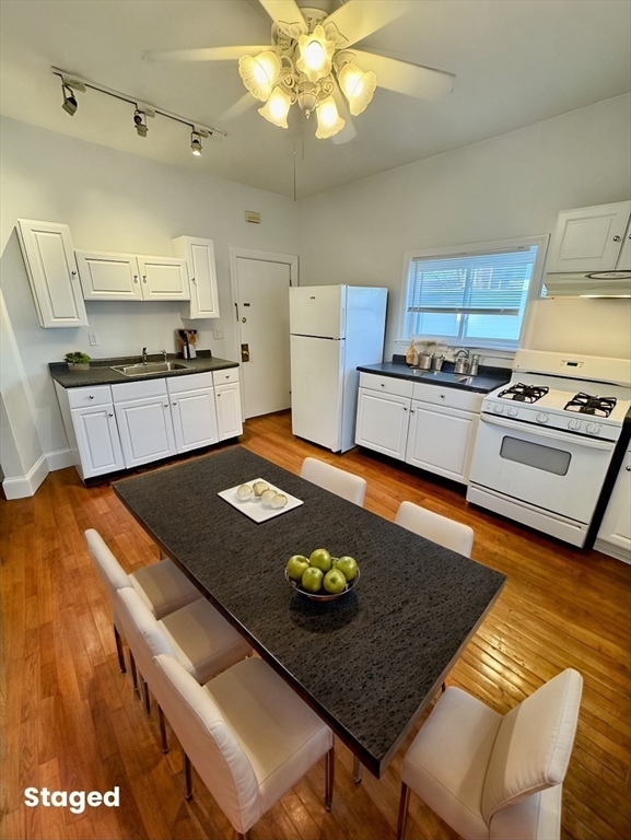1 bed, 1 bath apartment for rent at 36 Sagamore Unit 5, Lynn — photo 4 of 14