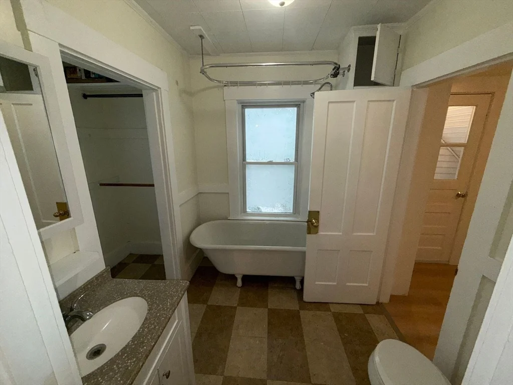 1 bed, 1 bath apartment for rent at 36 Second St Unit A, North Andover — photo 9 of 11