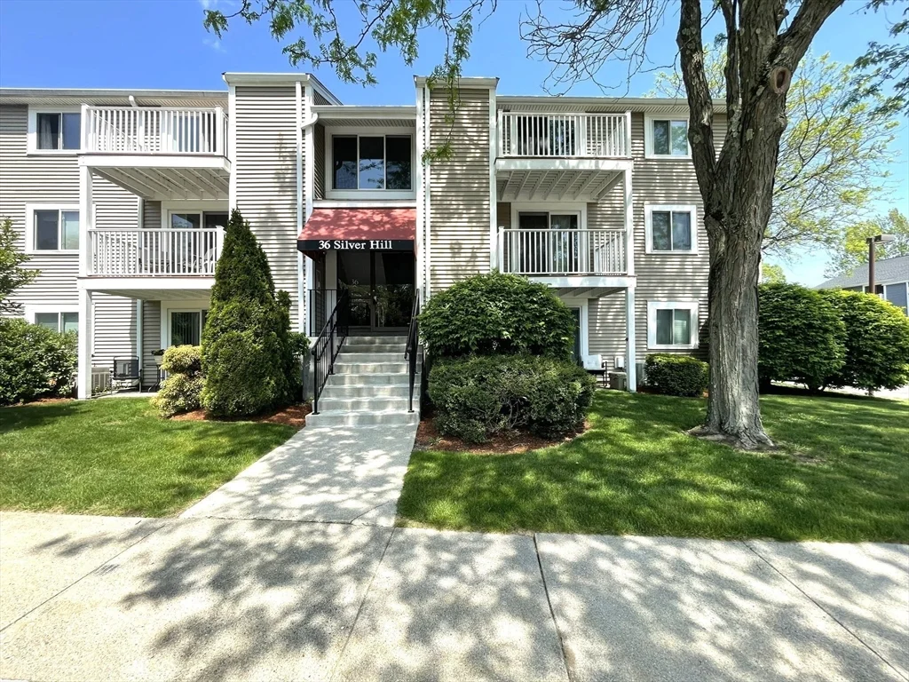 1 bed, 1 bath apartment for rent at 36 Silver Hill Ln Unit 18, Natick — photo 1 of 19