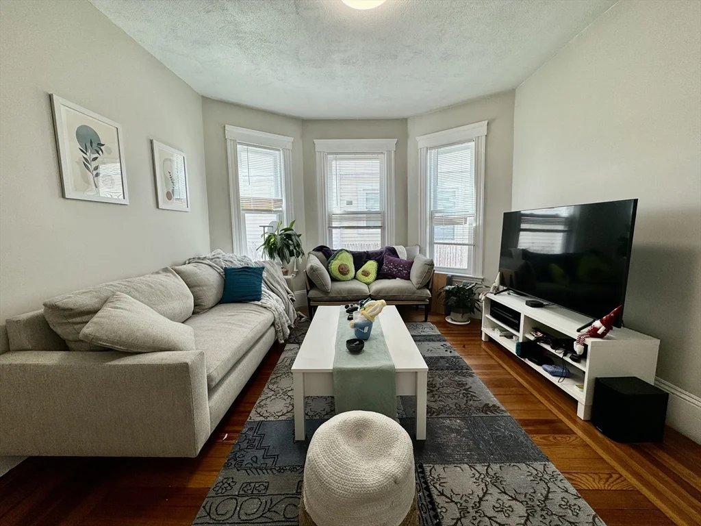 3 bed, 2 bath apartment for rent at 36 Simpson Ave Unit 1, Davis Square — photo 1 of 17