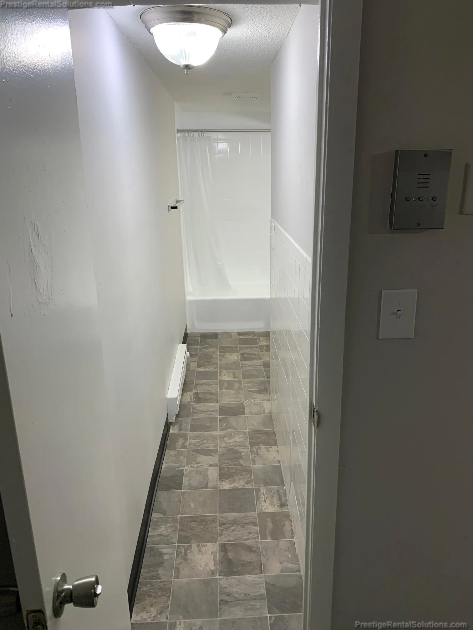 Studio bed, 1 bath apartment for rent at 36 South Huntington Ave Unit 2, Mission Hill — photo 4 of 10